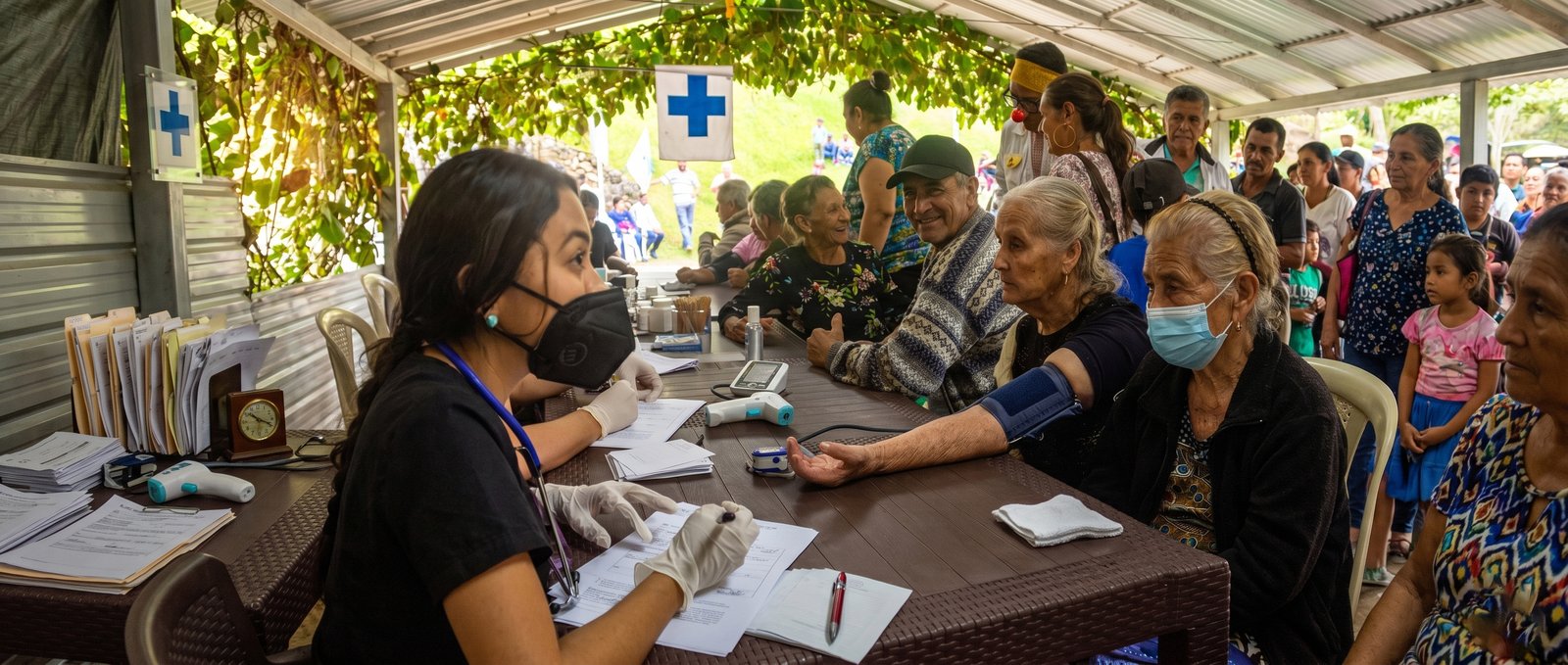 H4H medical volunteer conducting blood pressure screening in Venezuela